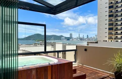 Portal do atlântico - apartamento diferenciado frente mar em balneário camboriú