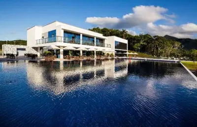 Lote à venda no condomínio caledônia private village