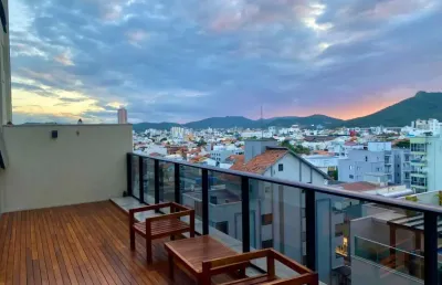Apartamento diferenciado mobiliado no centro de balneário camboriú