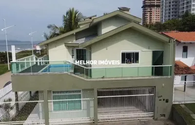 Casa frente mar á venda com 5 dormitórios sendo 1 suíte com vista mar em balneário piçarras