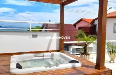 Casa á 10 metros da praia com terraço vista mar, equipada com 04 dormitórios sendo 01 suíte máster à venda em governador celso ramos - sc