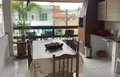 Casa  mobiliada e equipada à venda com 08 dormitórios sendo 02 suítes localizada no bairro das nações em balneário camboriú - sc
