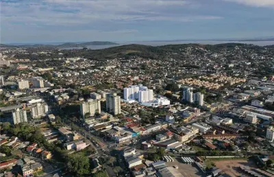 Apartamento à venda em porto alegre-rs, 2 quartos, 1 suíte, 3 banheiros, 1 vaga, 55,48m² no bairro camaquã!