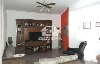 Casa em condomínio fechado com 4 quartos para alugar no Umuarama, Osasco 