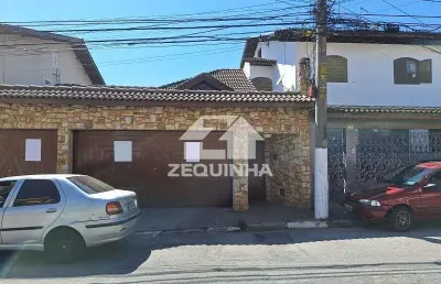 Casa com 3 quartos para alugar no Umuarama, Osasco 