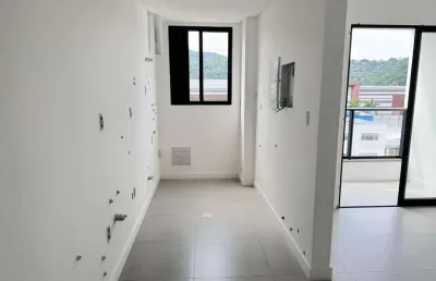 Apartamento duplex na planta com 01 dormitório no bairro dos estados em balneário camboriú