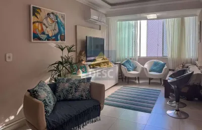 Apartamento quadra mar mobiliado com dois dormitórios à venda no ed. edith em balneário camboriú