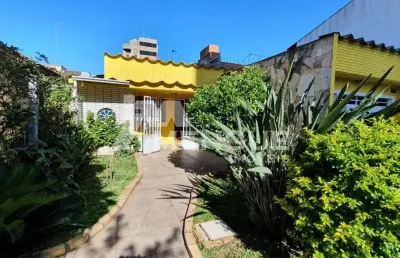 Casa com 3 quartos à venda na rua líbero badaró, 248, passo da areia, porto alegre por r$ 1.050.000