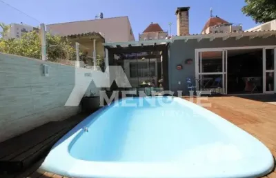 Casa com 2 quartos à venda na rua monteverdi, 53, são sebastião, porto alegre por r$ 980.000