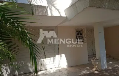 Casa com 3 quartos à venda na rua fontoura xavier, 167, jardim são pedro, porto alegre por r$ 900.000