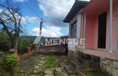 Casa com 2 quartos à venda na beco circular, 883, jardim itu sabará, porto alegre por r$ 430.000