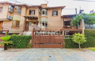 Casa com 3 quartos à venda na rua heitor manganelli, 393, jardim itu sabará, porto alegre por r$ 585.000