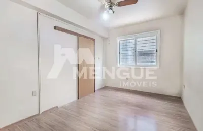 Apartamento com 5 quartos à venda na avenida berlim, 867, são geraldo, porto alegre por r$ 450.000
