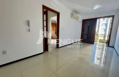 Apartamento com 2 quartos à venda na rua alberto silva, 372, vila ipiranga, porto alegre por r$ 405.000