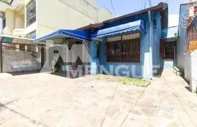 Casa com 3 quartos à venda na rua marechal josé inácio da silva, 111, passo da areia, porto alegre por r$ 799.000