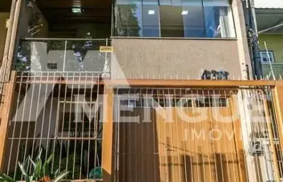 Casa com 3 quartos à venda na rua domingos martins, 438, cristo redentor, porto alegre por r$ 699.000