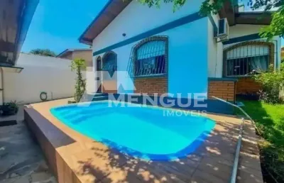 Casa com 3 quartos à venda na rua congo, 110, vila ipiranga, porto alegre por r$ 1.100.000