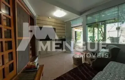 Casa com 4 quartos para alugar na rua doutor paulino guerra, 575, jardim itu sabará, porto alegre por r$ 7.700