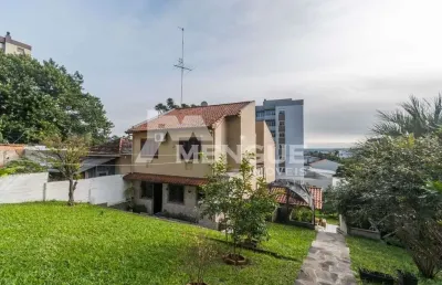 Casa com 3 quartos à venda na rua edmundo bastian, 1013, cristo redentor, porto alegre por r$ 1.425.000