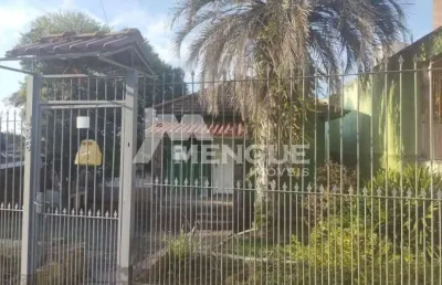Casa com 3 quartos à venda na rua fontoura xavier, 496, cristo redentor, porto alegre por r$ 690.000