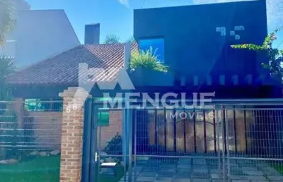 Casa com 2 quartos à venda na nilton salgado pereira, 66, jardim itu sabará, porto alegre por r$ 800.000