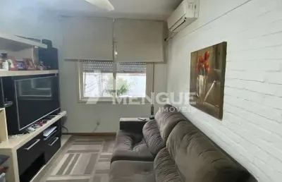 Apartamento com 2 quartos à venda na rua álvaro vieira guimarães, 416, sarandi, porto alegre por r$ 280.000
