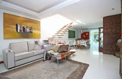 Casa com 3 quartos à venda na rua doutor galdino nunes vieira, 294, jardim itu sabará, porto alegre por r$ 1.300.000
