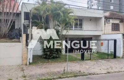 Casa com 3 quartos à venda na avenida professor paula soares, 616, jardim itu sabará, porto alegre por r$ 700.000