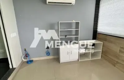 Sala comercial com 3 salas para alugar na avenida rocco aloise, 8, sarandi, porto alegre por r$ 1.800