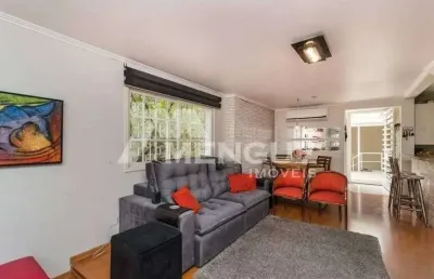 Casa com 3 quartos para alugar na rua carazinho, 451, petrópolis, porto alegre por r$ 5.200