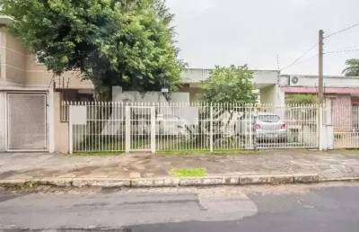 Casa com 3 quartos à venda na rua ricalde marques, 104, jardim são pedro, porto alegre por r$ 830.000
