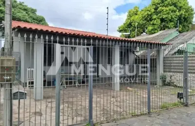 Casa com 3 quartos para alugar na avenida rio são gonçalo, 365, santa maria goretti, porto alegre por r$ 3.500