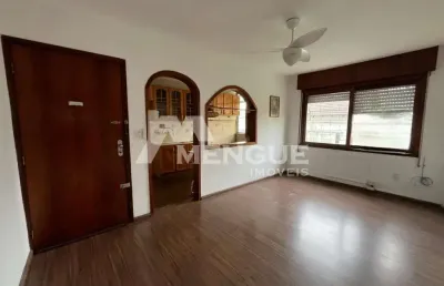 Apartamento com 2 quartos à venda na rua congo, 73, vila ipiranga, porto alegre por r$ 270.000