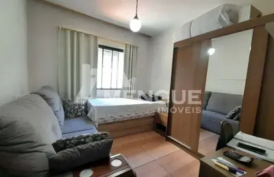 Casa com 3 quartos à venda na avenida carneiro da fontoura, 444, jardim são pedro, porto alegre por r$ 511.000