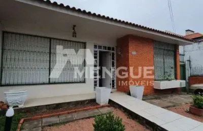 Casa com 3 quartos à venda na rua dom jaime de barros câmara, 194, sarandi, porto alegre por r$ 549.000