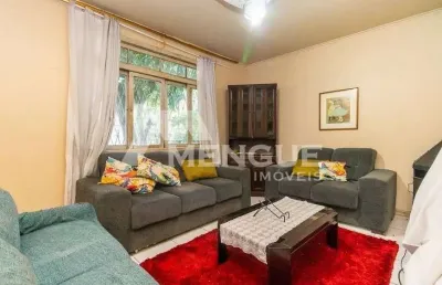 Casa com 4 quartos à venda na rua ari barroso, 202, sarandi, porto alegre por r$ 650.000