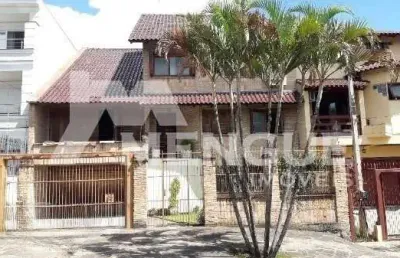Casa com 5 quartos à venda na rua chafic joão scaf, 137, jardim itu sabará, porto alegre por r$ 2.120.000