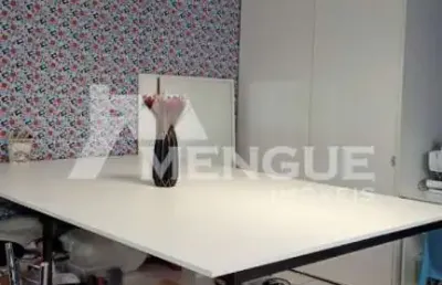 Sala comercial à venda na avenida joão wallig, 168, passo da areia, porto alegre por r$ 139.900