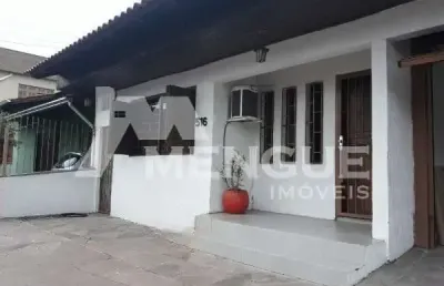 Casa com 3 quartos à venda na rua vidal barbosa, 516, sarandi, porto alegre por r$ 560.000