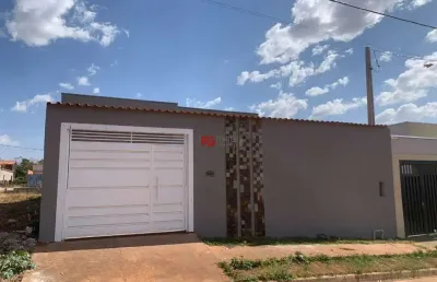 Casa com 2 quartos à venda no jardim das aroeiras, jardinópolis  por r$ 288.000