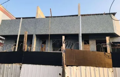Sobrado com 3 dormitórios à venda, 179 m² por r$ 830.000,00 - vila guilhermina - praia grande/sp