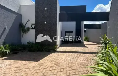 Casa ampla disponível para venda no jardim gisela, toledo - pr