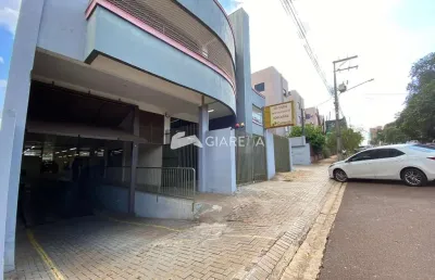 Barracão muito amplo para locação no centro de toledo-pr