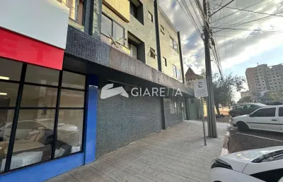 Sala comercial ampla para locação em excelente localização, centro, toledo - pr