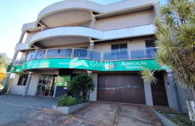 Apartamento amplo para locação em ótima localização, centro, toledo - pr
