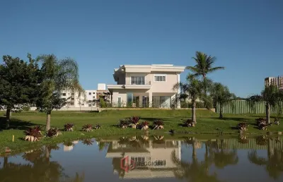 Casa com 5 quartos à venda no Centro, Camboriú 
