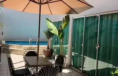 Casa com 3 quartos à venda no Centro, Balneário Camboriú 