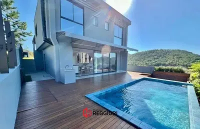 Casa em condomínio fechado com 3 quartos à venda no Rio do Meio, Camboriú 