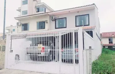 Casa com 3 quartos à venda no Centro, Camboriú 