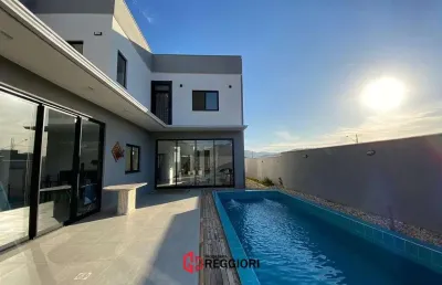 Casa em condomínio fechado com 4 quartos à venda no Santa Regina, Camboriú 
